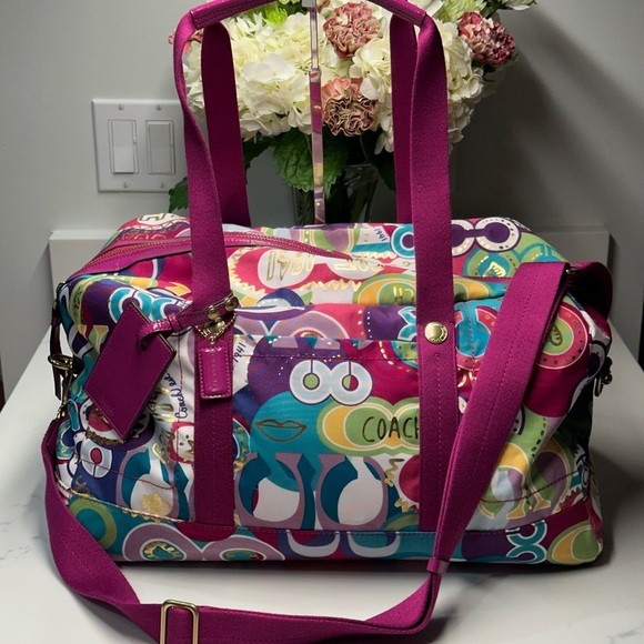 Rare Limited Edition Coach Poppy Pink Travel Bag with Whimsical Design EUC - Picture 2 of 16